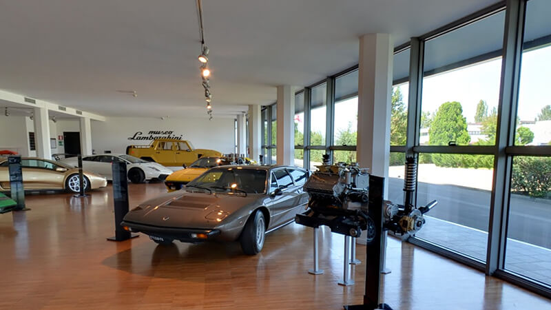 4. El Museo Lamborghini